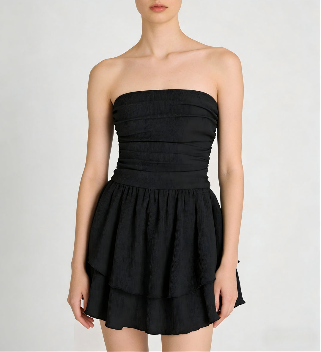 Damen Wickelkleid mit gerafftem Oberteil und fließendem Rock EB