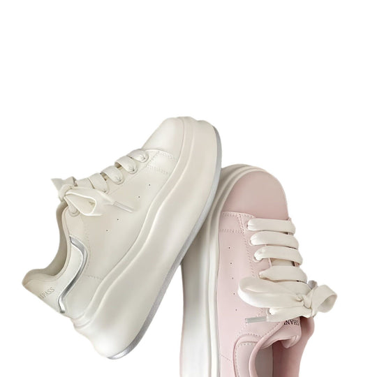 Damen Trendige Plateau-Sneaker mit eleganten Details EB