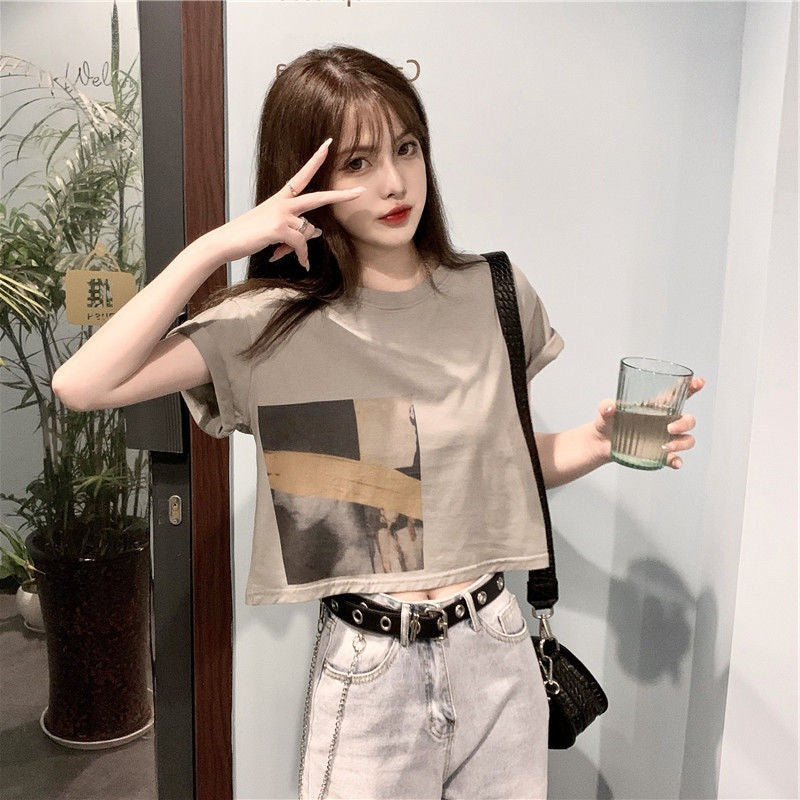 Damen Crop-T-Shirt mit kreativem Grafikdruck EB