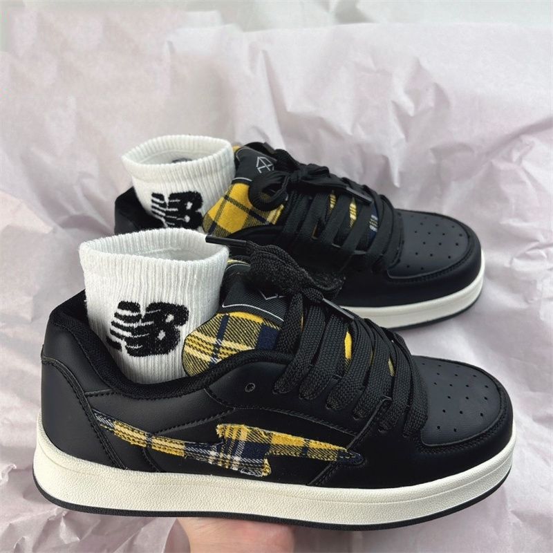 Damen Modische Sneakers mit kariertem Design und gepolsterter Innensohle EB