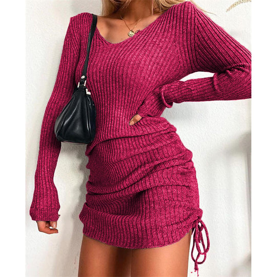 Damen Rippstrickkleid mit tiefem V-Ausschnitt und verstellbarem Raffung EB