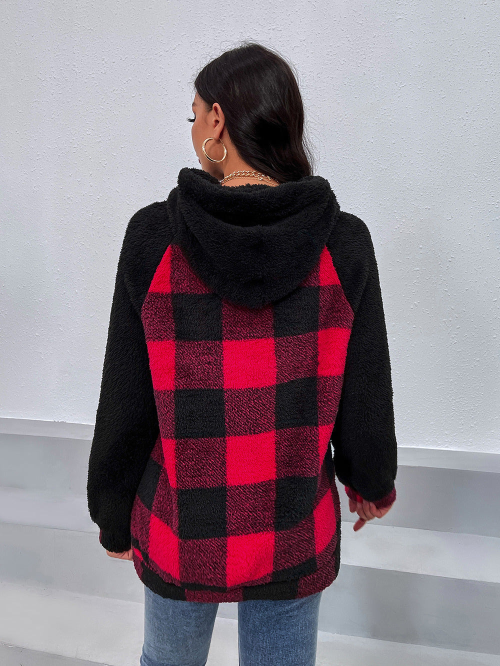 Damen kuscheliger Fleece-Hoodie im modernen Karomuster EB
