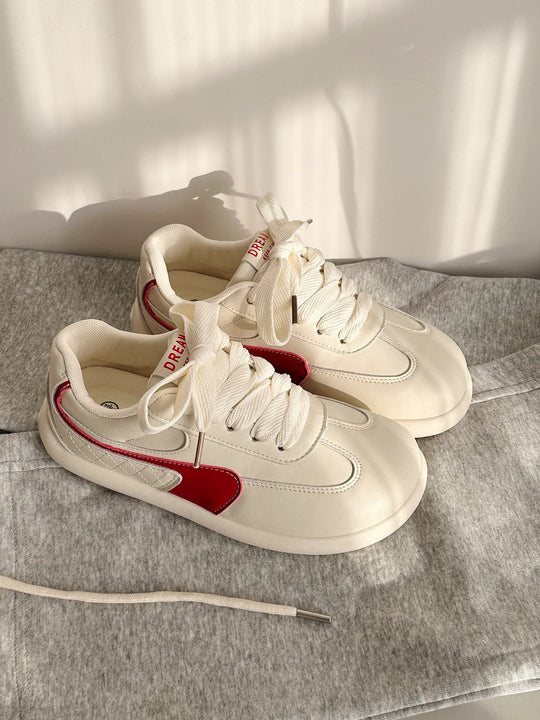 Damen Sportliche Sneaker mit atmungsaktiver Innensohle und modischer Oberflächenstruktur EB