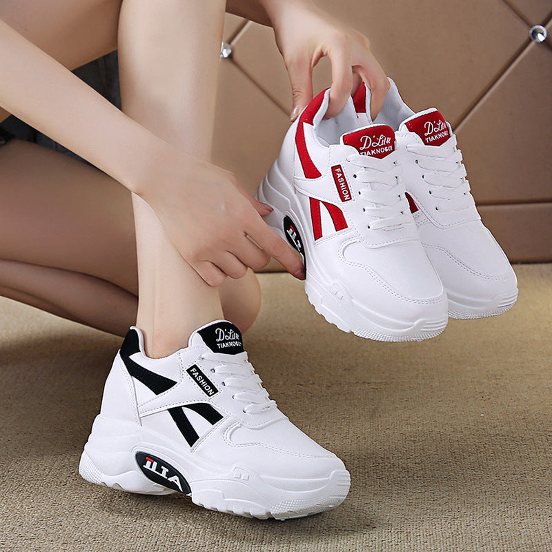 Damen Sportliche Sneakers mit dickem Profil und modischen Akzenten EB