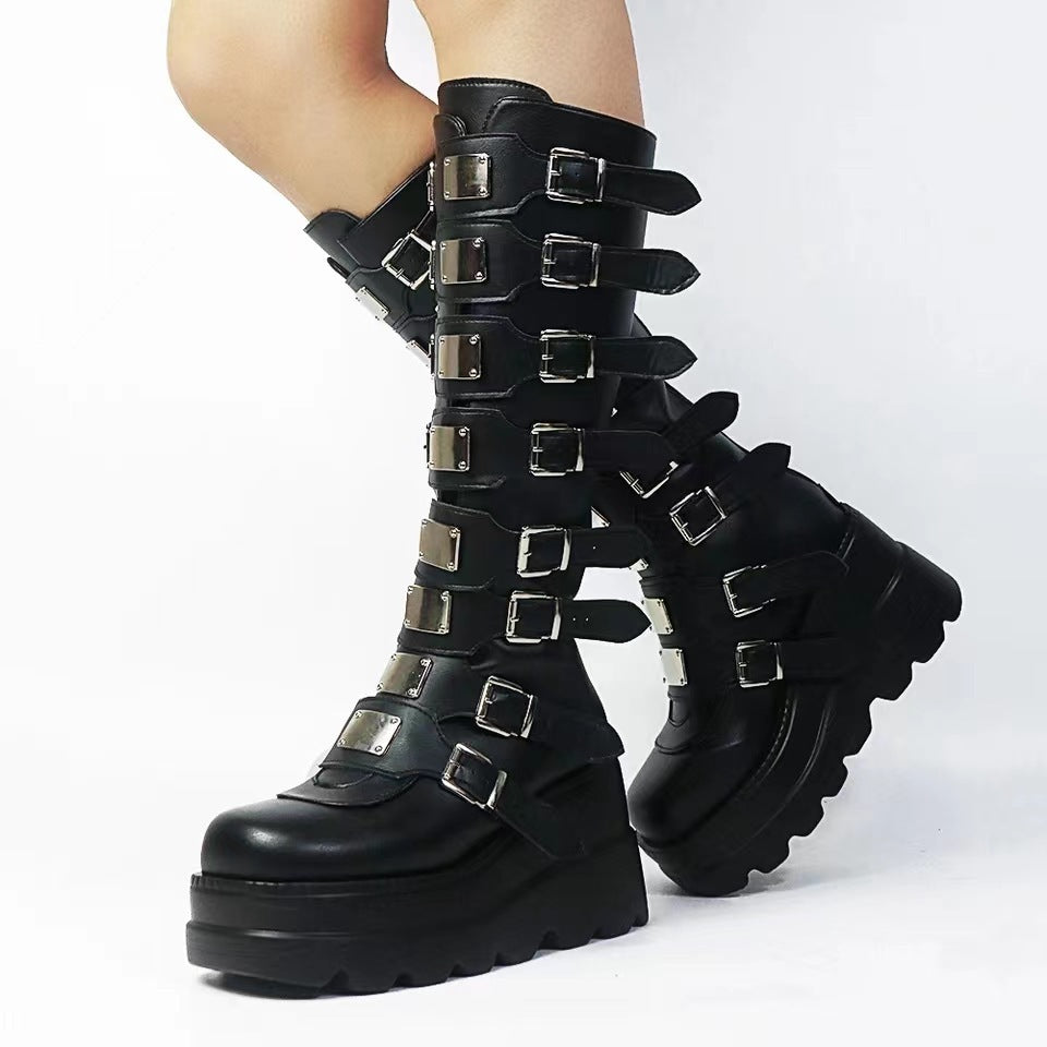 Damen Plattform Stiefel mit modischem Schnallen-Design und stabiler Sohle EB