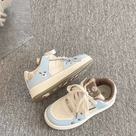 Damen Sportliche Sneakers mit verspieltem Karomuster und tierischen Akzenten EB