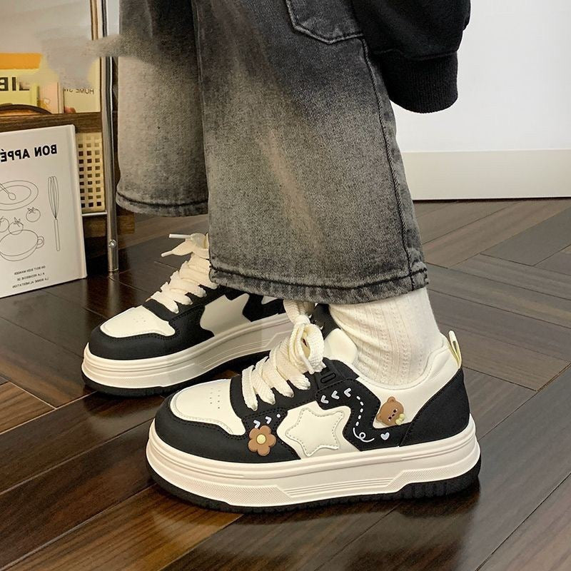 Damen Trendy Sneakers mit verspieltem Design und komfortablem Sohlenprofil EB