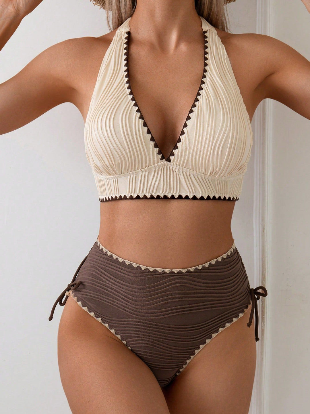 Damen Bikini-Top und hochgeschnittene Unterteile EB