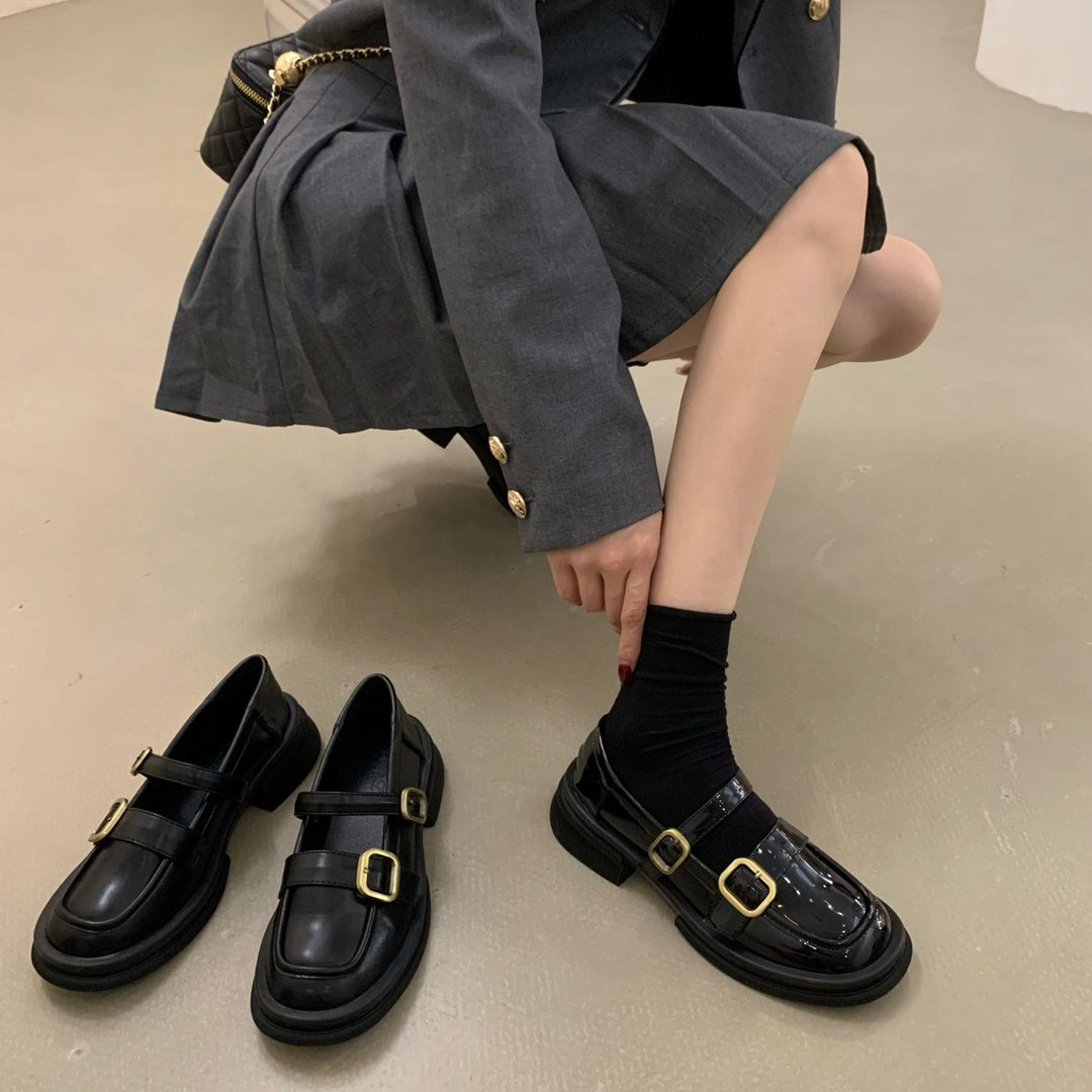 Damen elegante Schnürschuhe mit doppeltem Riemchen und glänzendem Finish EB