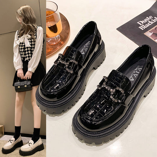 Damen Loafers mit modischer Krokodilprägung und dekorativem Schmuck-Riemen EB