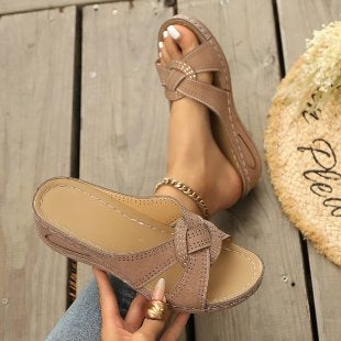 Damen Komfortable und stilvolle Riemensandalen mit geflochtenem Design EB
