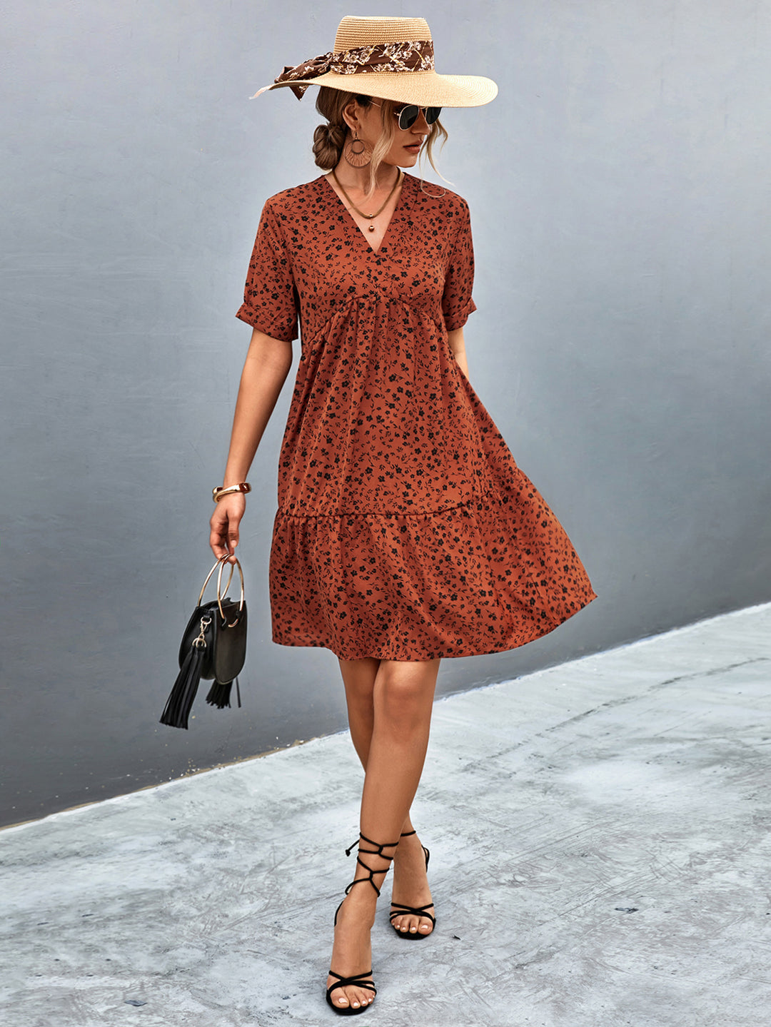 Damen Maxikleid mit floralem Muster und elastischer Taillierung EB