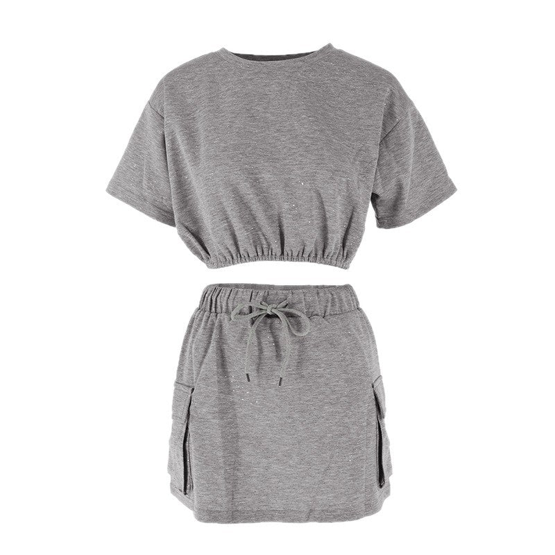 Damen lässiges Freizeit-Set mit cropped T-Shirt und Rock EB
