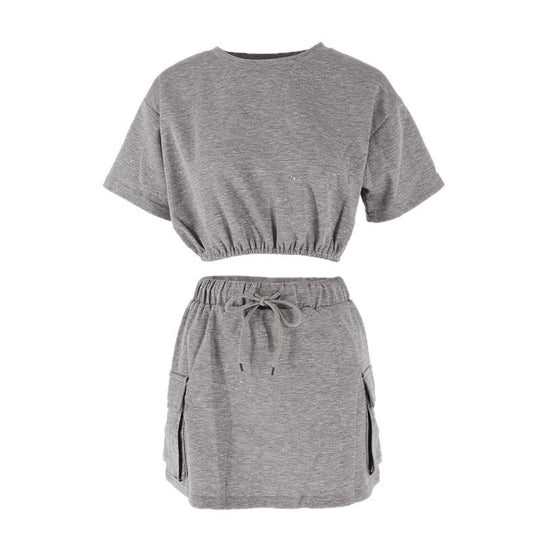 Damen lässiges Freizeit-Set mit cropped T-Shirt und Rock EB