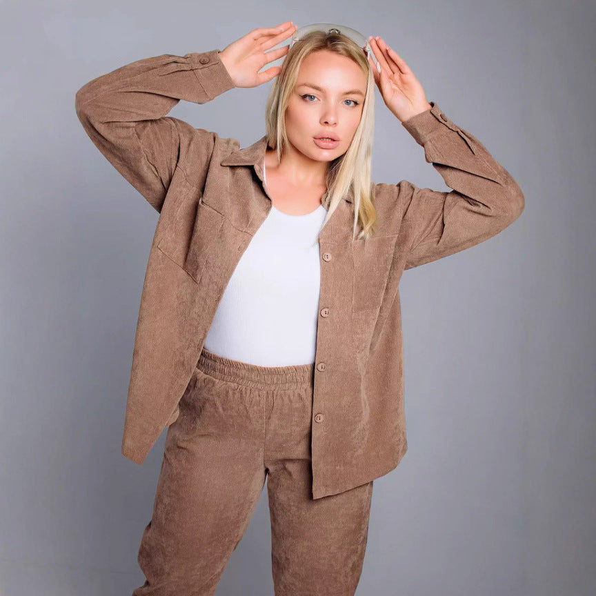 Damen nan Oversized-Cord-Set mit Hemdjacke und Gummizug-Jogpant EB