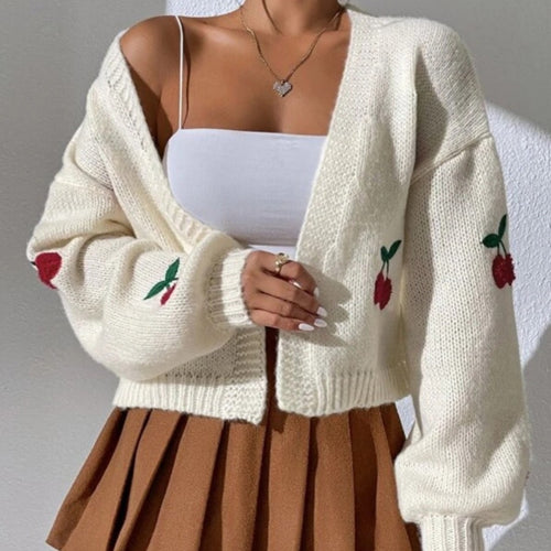 Damen Strickjacke mit verspielten Kirschstickereien und weitem Schnitt EB