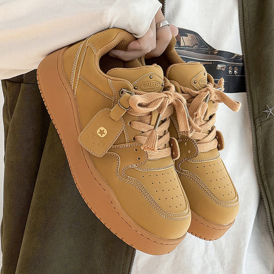 Damen Sportliche Sneakers aus hochwertigem Veloursleder mit dämpfendem Sohlenprofil EB