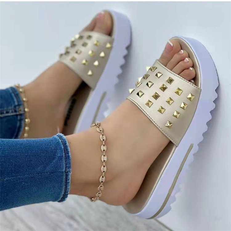 Damen nan Nieten-Pantolette mit gepolstertem Komfortfußbett und profiliertem Flatform-Absatz EB