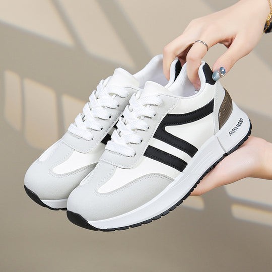 Damen Sportliche Sneakers mit modischem Schnitt und dämpfendem Komfort EB