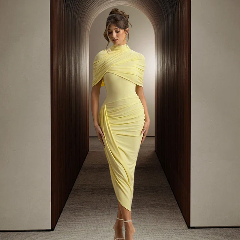 Damen Elegantes Maxikleid mit asymmetrischem Oberteil und sanften Drapierungen EB