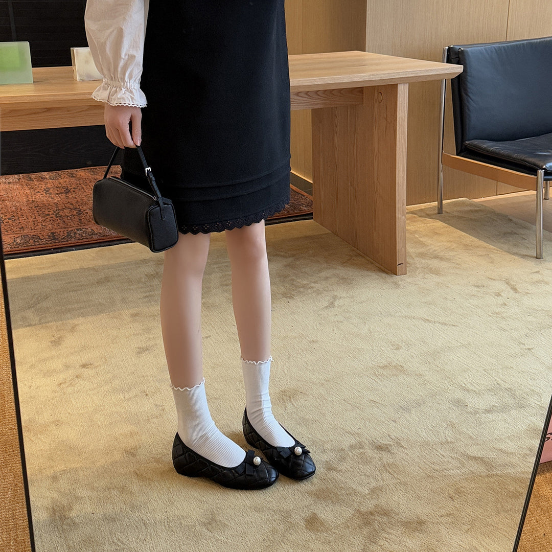 Damen Ballerinas mit dekorativem Riemchen und Perlenapplikation EB