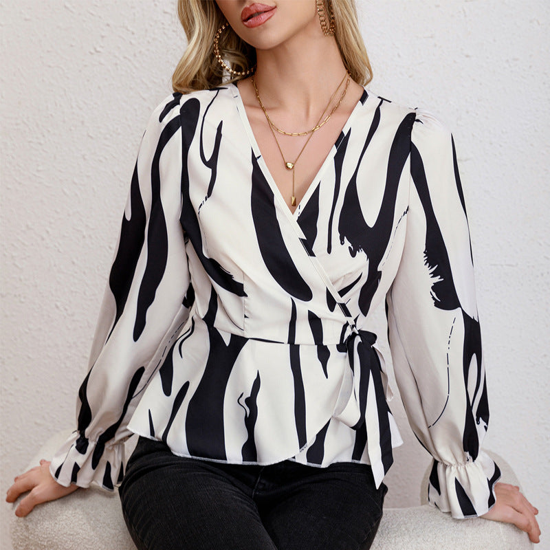 Damen Wickelbluse mit peplum Schnitt und langen Ärmeln EB