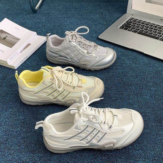 Damen Sportliche Sneakers mit atmungsaktivem Mesh-Obermaterial und dämpfender Sohle EB