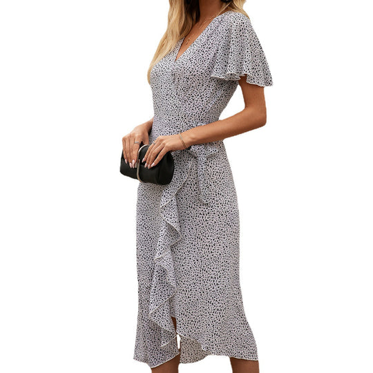 Damen Wickelkleid mit Rüschendetails und eleganter Silhouette EB