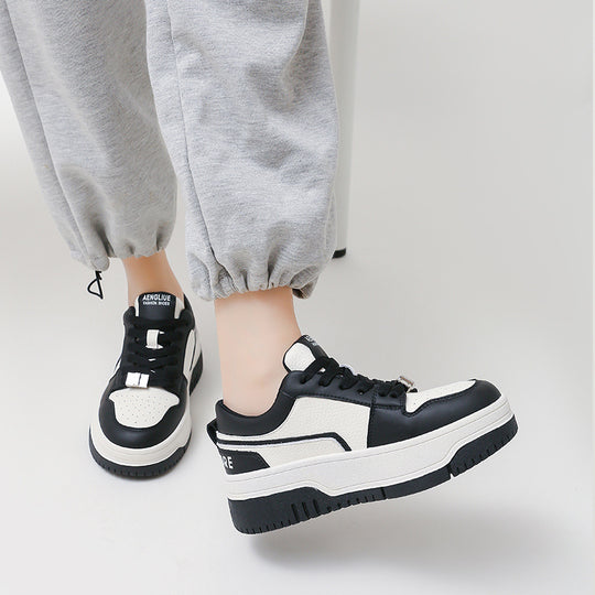 Damen Chunky Sneakers mit innovativem Sohlenprofil und modischem Obermaterial EB