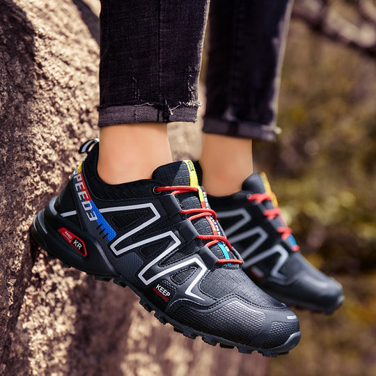 Damen Trailrunning-Schuhe mit atmungsaktiver Mesh-Oberfläche und robustem Sohlenprofil EB