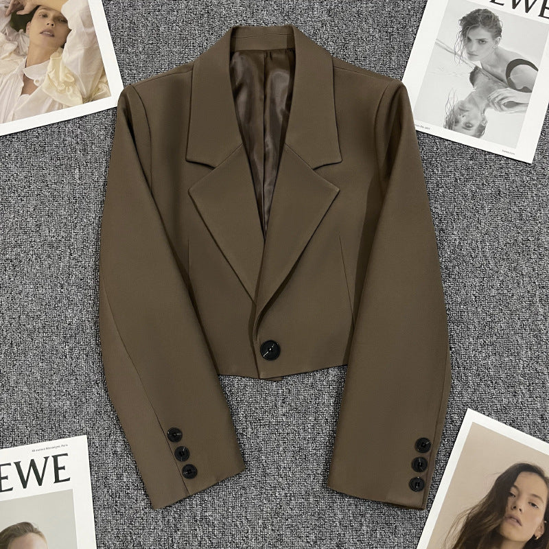 Damen Blazerjacke mit tailliertem Schnitt und elegantem Revers EB