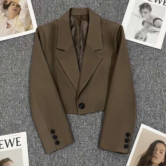 Damen Blazerjacke mit tailliertem Schnitt und elegantem Revers EB