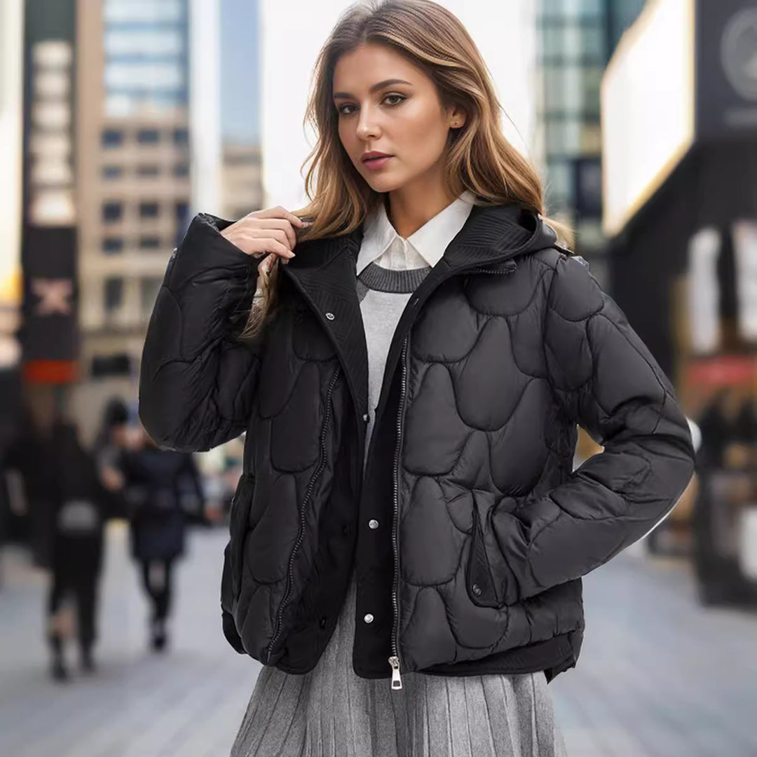 Damen modische gepolsterte Jacke mit abnehmbarer Kapuze und praktischen Taschen EB