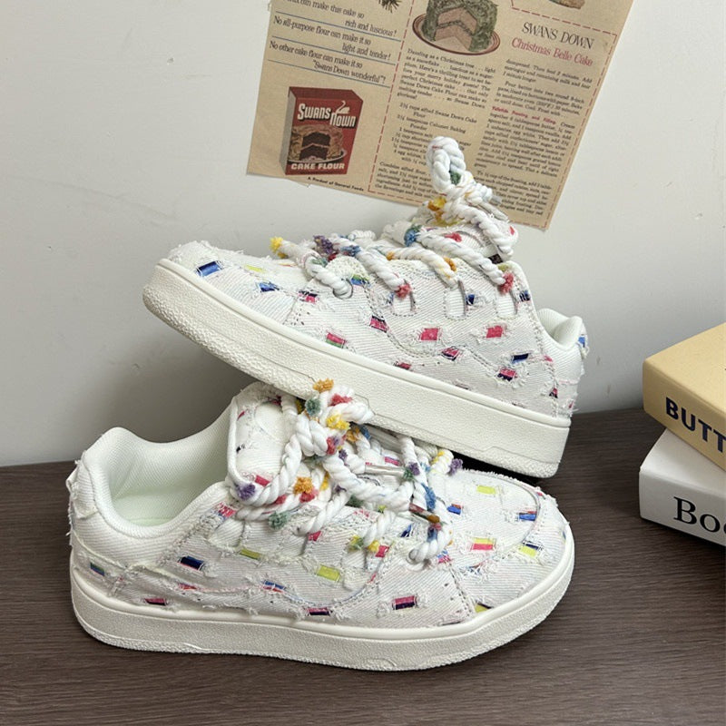 Damen Sneakers mit modischem Strukturdesign und bunten Akzentknöpfen EB