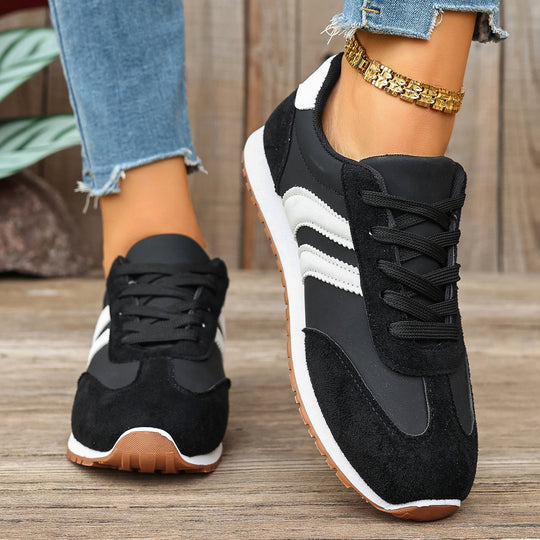 Damen Sportliche Sneakers mit atmungsaktiver Mesh-Oberfläche und klassisch-modernem Design EB