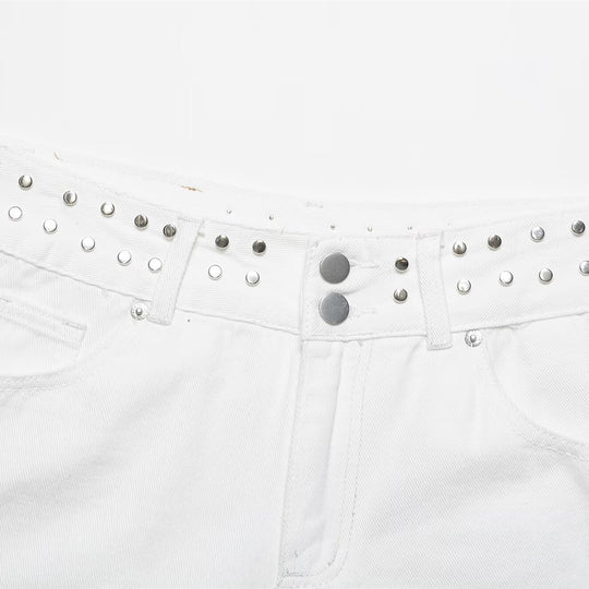 Damen-Shorts mit dekorativem Nietenbund und modernem Schnitt EB