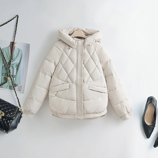 Damen nan gesteppte Kapuzen-Kurzjacke mit Karree-Steppung, geripptem Saum und verdeckter Druckknopfleiste EB