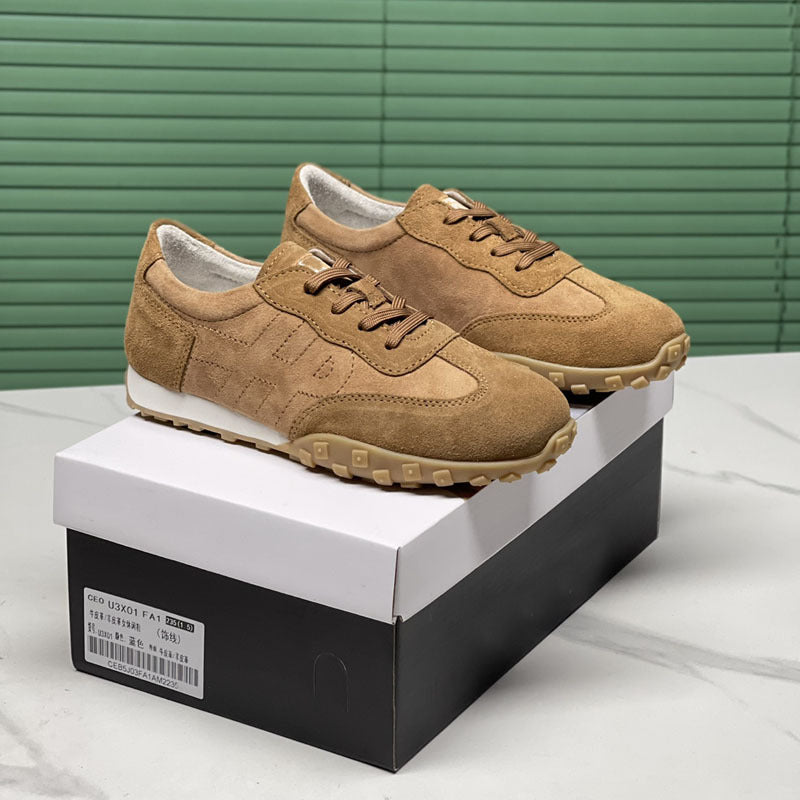 Damen Sportliche Sneaker mit hochwertigem Wildleder-Obermaterial und rutschfester Sohle EB
