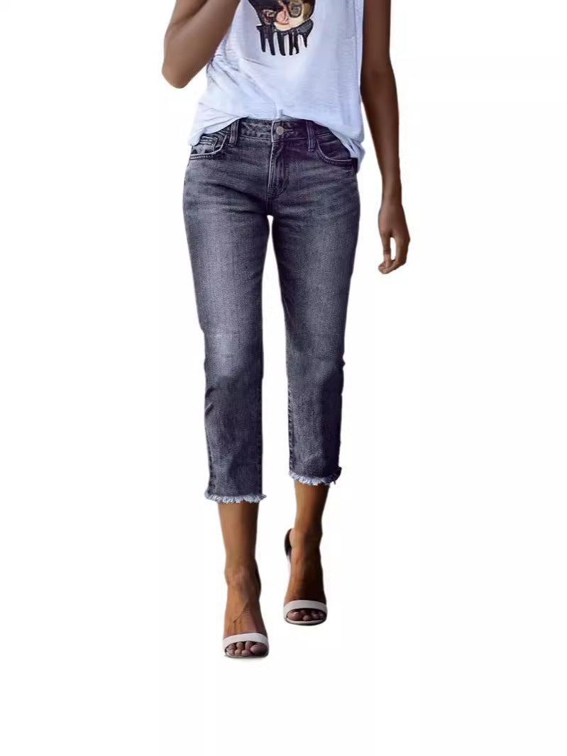 Damen nan gerade geschnittene Jeanshose in verkürzter Länge mit ausgefranstem Saum EB