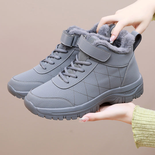 Damen Thermo-Wanderstiefel mit rutschfester Sohle und wärmendem Innenschuh EB