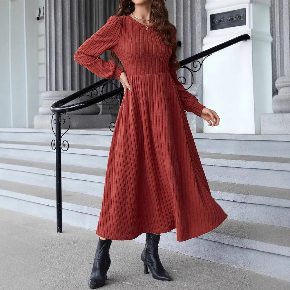 Damen gestricktes Maxikleid mit langen Ärmeln EB