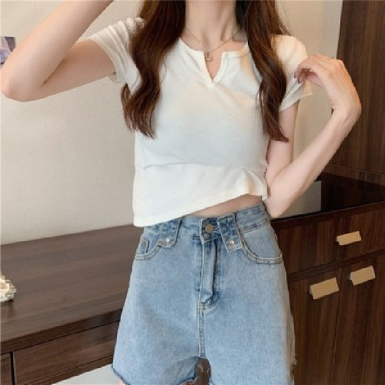 Damen Cropped T-Shirt mit figurbetontem Schnitt und modernen Akzenten EB