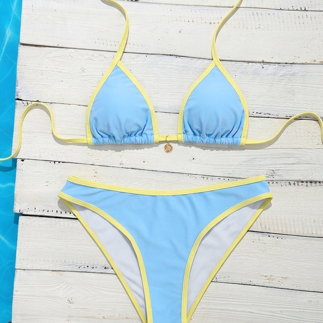Damen Triangel-Bikini mit eleganten Kontrastdetails EB