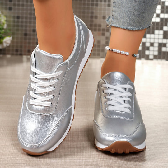 Damen  leichte Schnür-Sneaker aus Kunstleder mit gepolstertem Komfortfußbett und profilierter Gummisohle EB
