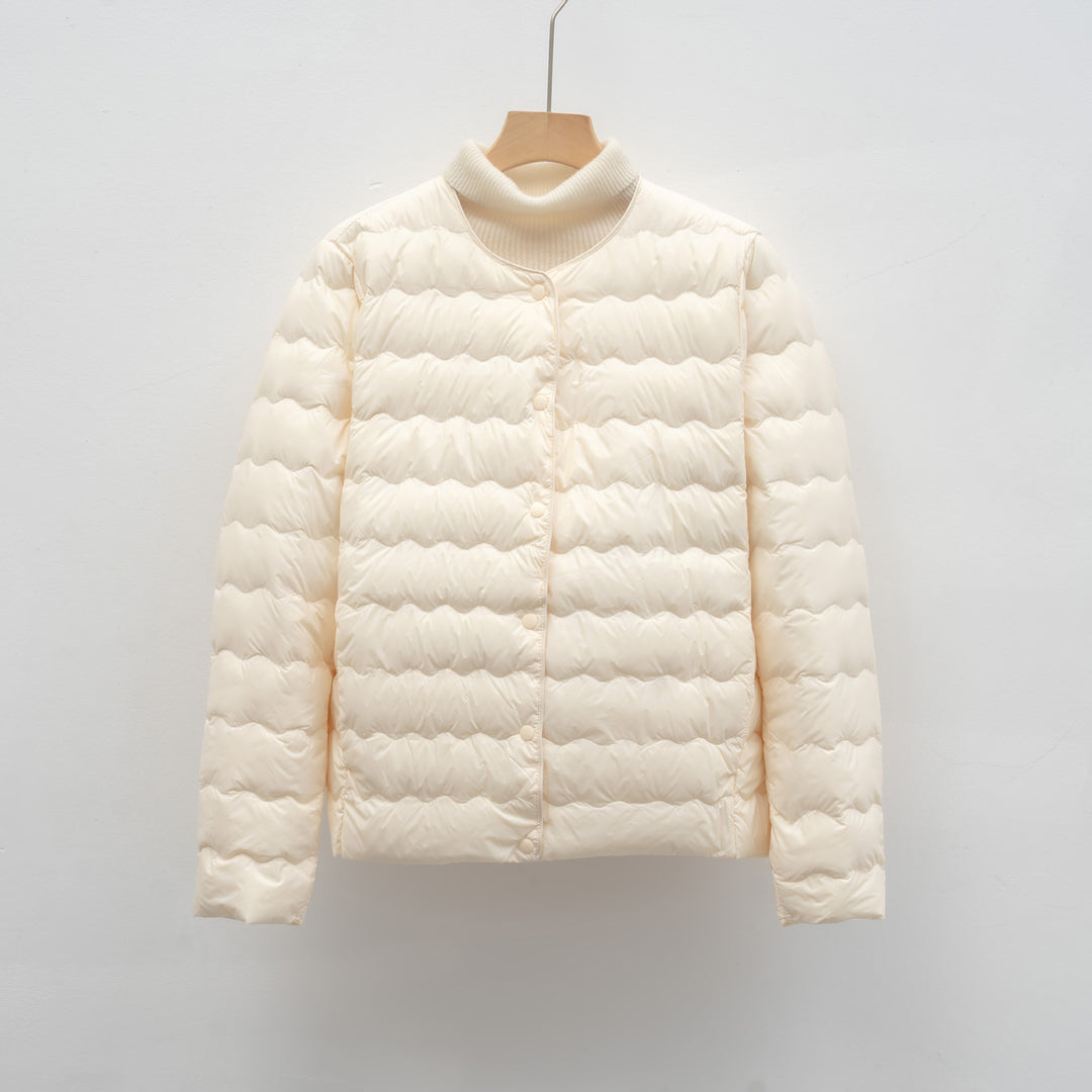 Damen Leichte gesteppte Jacke mit hochgeschlossenem Kragen und elastischen Bündchen EB