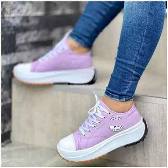 Damen Plateau-Canvas-Sneaker mit profilierter Gummilaufsohle und gepolstertem Komfortfußbett EB