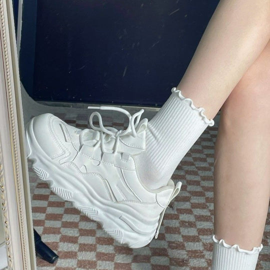 Damen Sportliche Sneakers mit zehenverstärkendem Design und atmungsaktiver Oberflächenstruktur EB