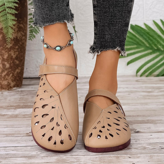 Damen bequeme Schlupfsandalen mit durchbrochenem Design EB