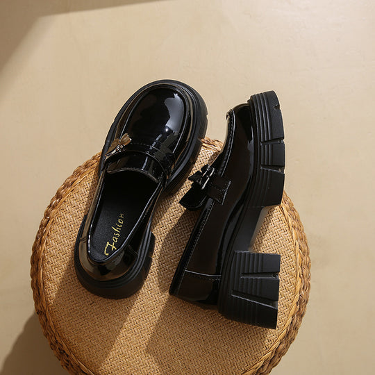 Damen komfortable Loafers mit glänzendem Finish und robuster Sohle EB