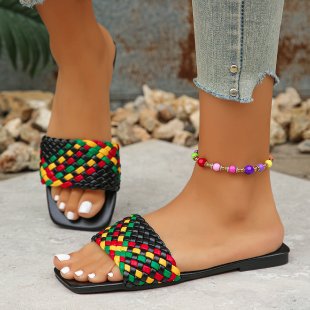 Damen Flache Riemchensandalen mit geflochtenem Design und modischem Farbakzent EB